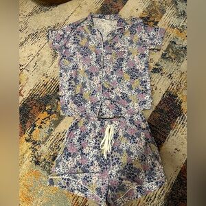 Liz Claiborne Blue and White Sleepwear Set